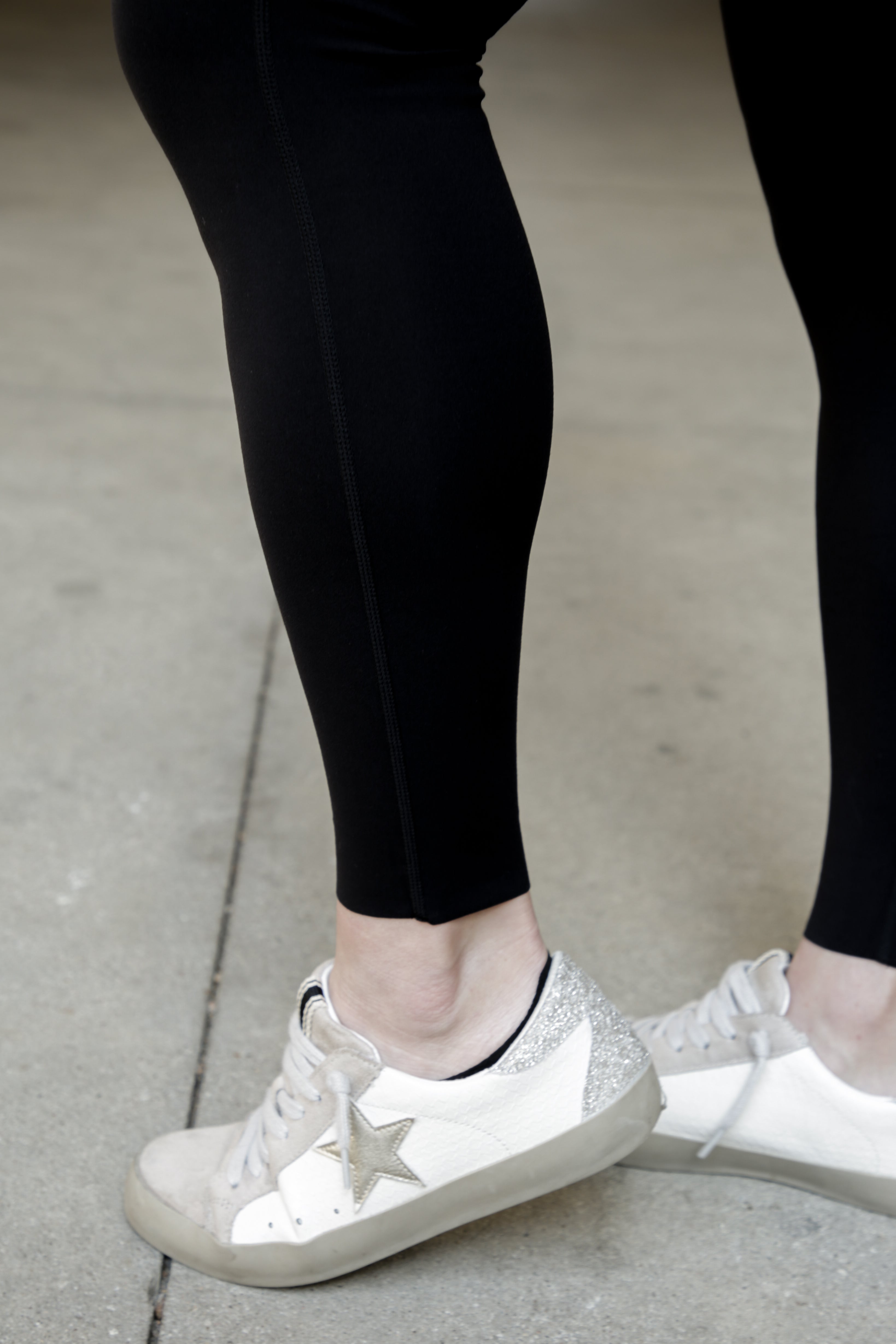 NKD Leggings With Pockets Mid Waist | Black