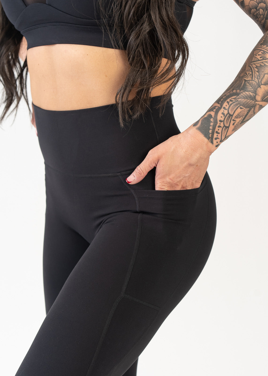 The North Face Training Midline high waist 7/8 leggings with pocket in black  | ASOS