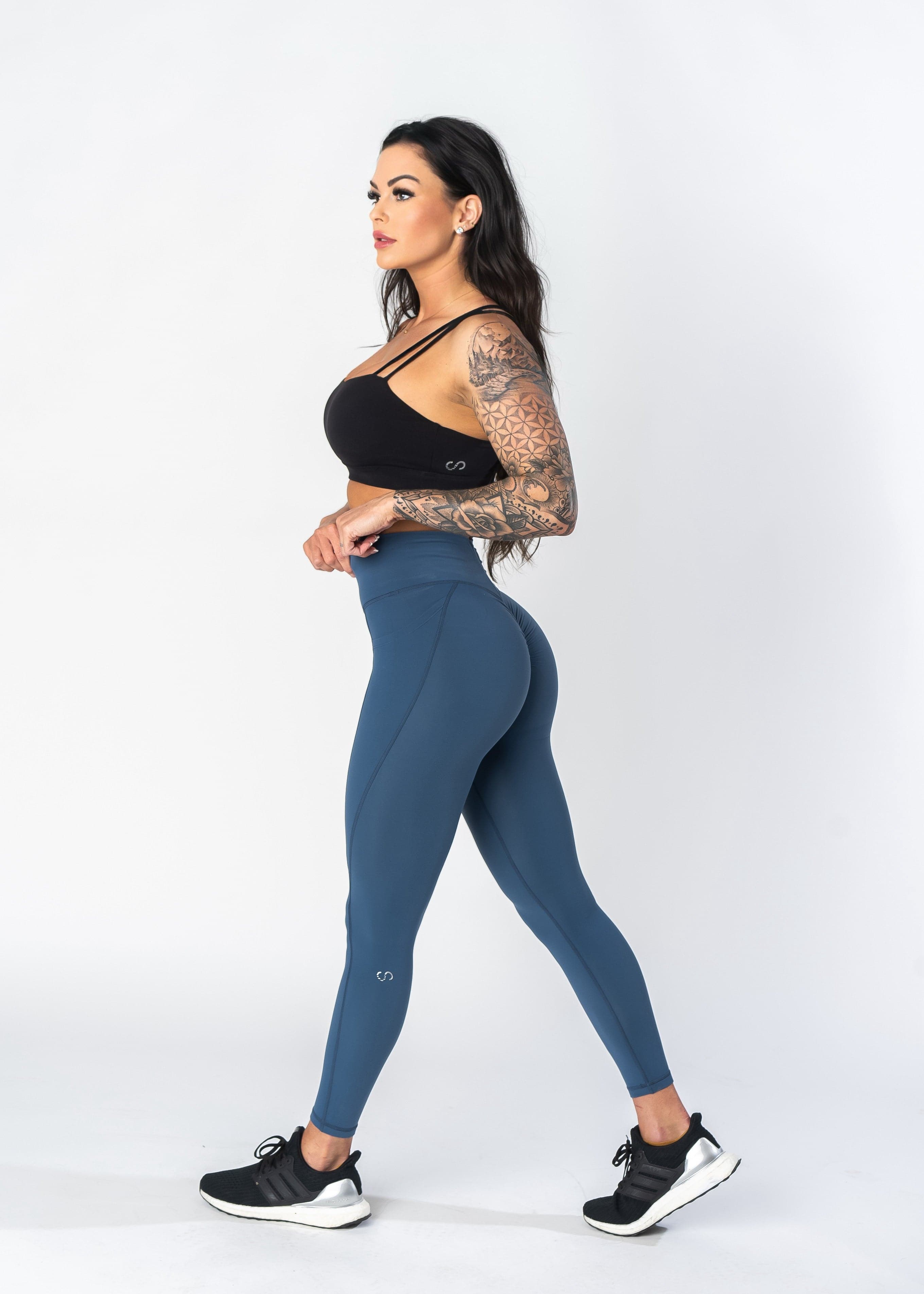 Custom Design Phone Pockets Fitness Yoga Wear Scrunch Butt Leggings Yoga  Pants - China Yoga Wear and Yoga Clothes Woman price | Made-in-China.com