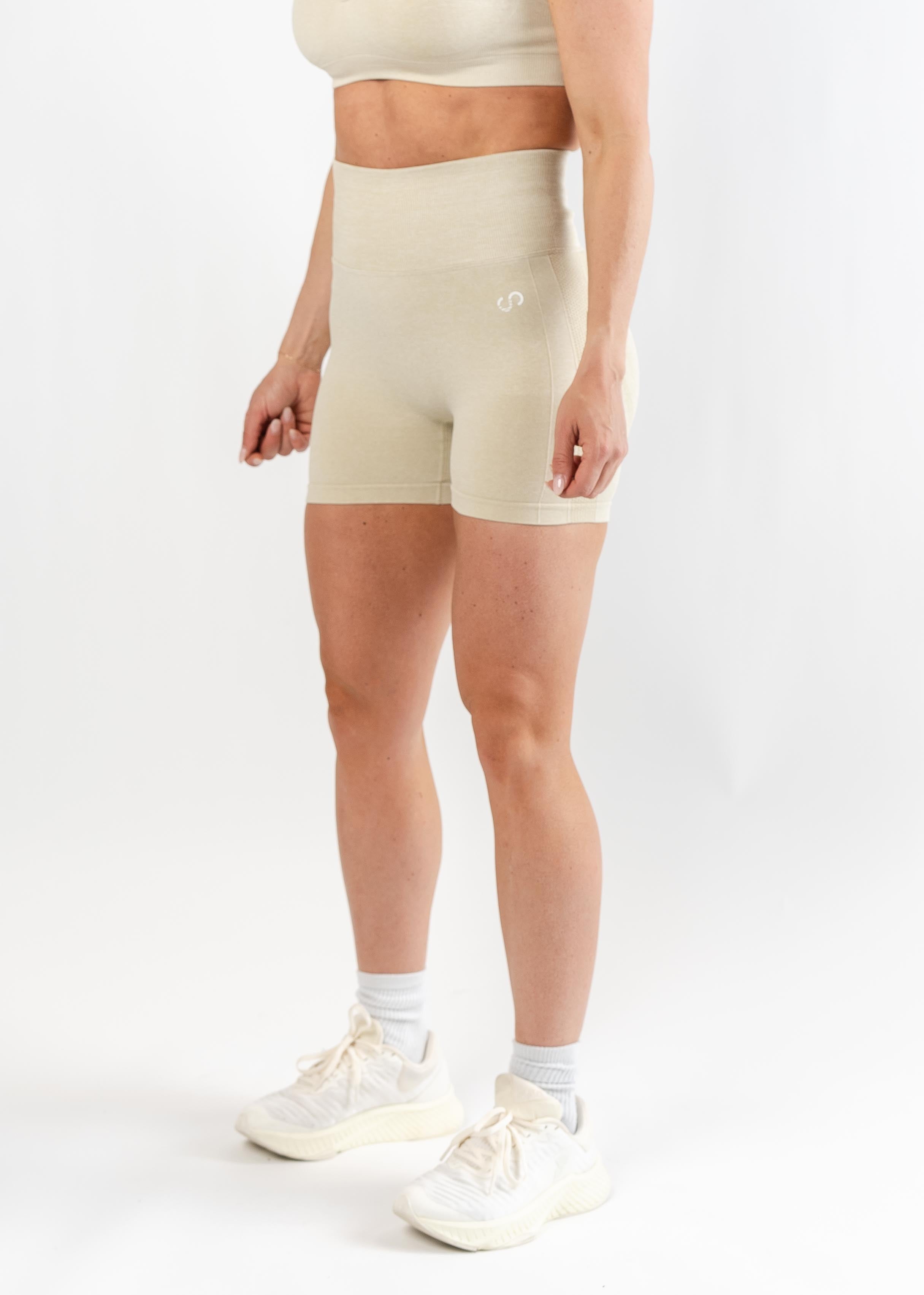 Contour Seamless Shorts | Desert Sand