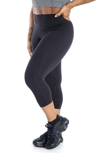 NKD Capris With Pockets Mid Waist | Black