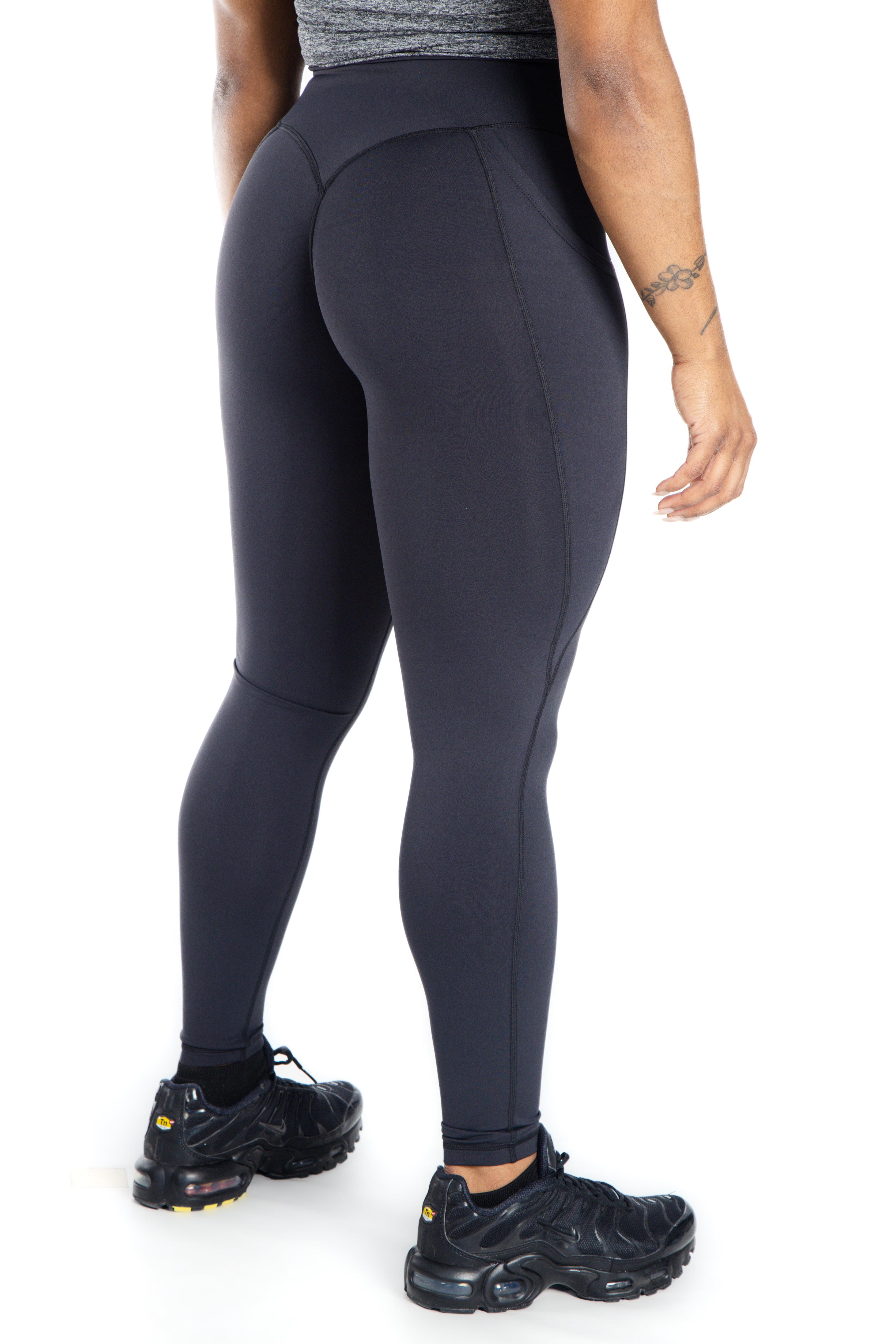 Executive Leggings With Pockets & Scrunch | Black