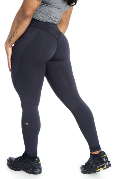 Executive Leggings With Pockets & Scrunch | Black